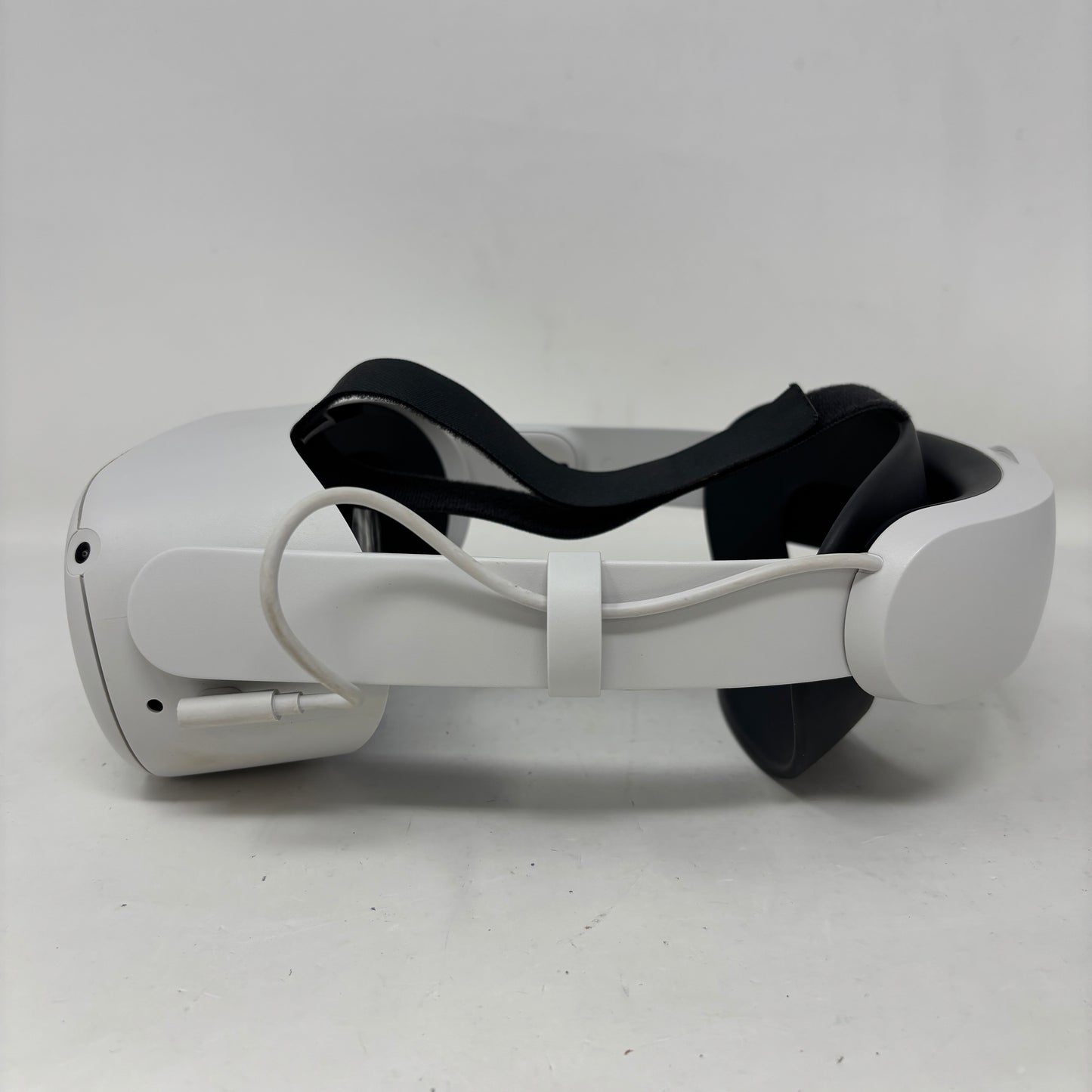 Oculus Quest 2 64GB Standalone All-in-One VR Headset Only KW49CM