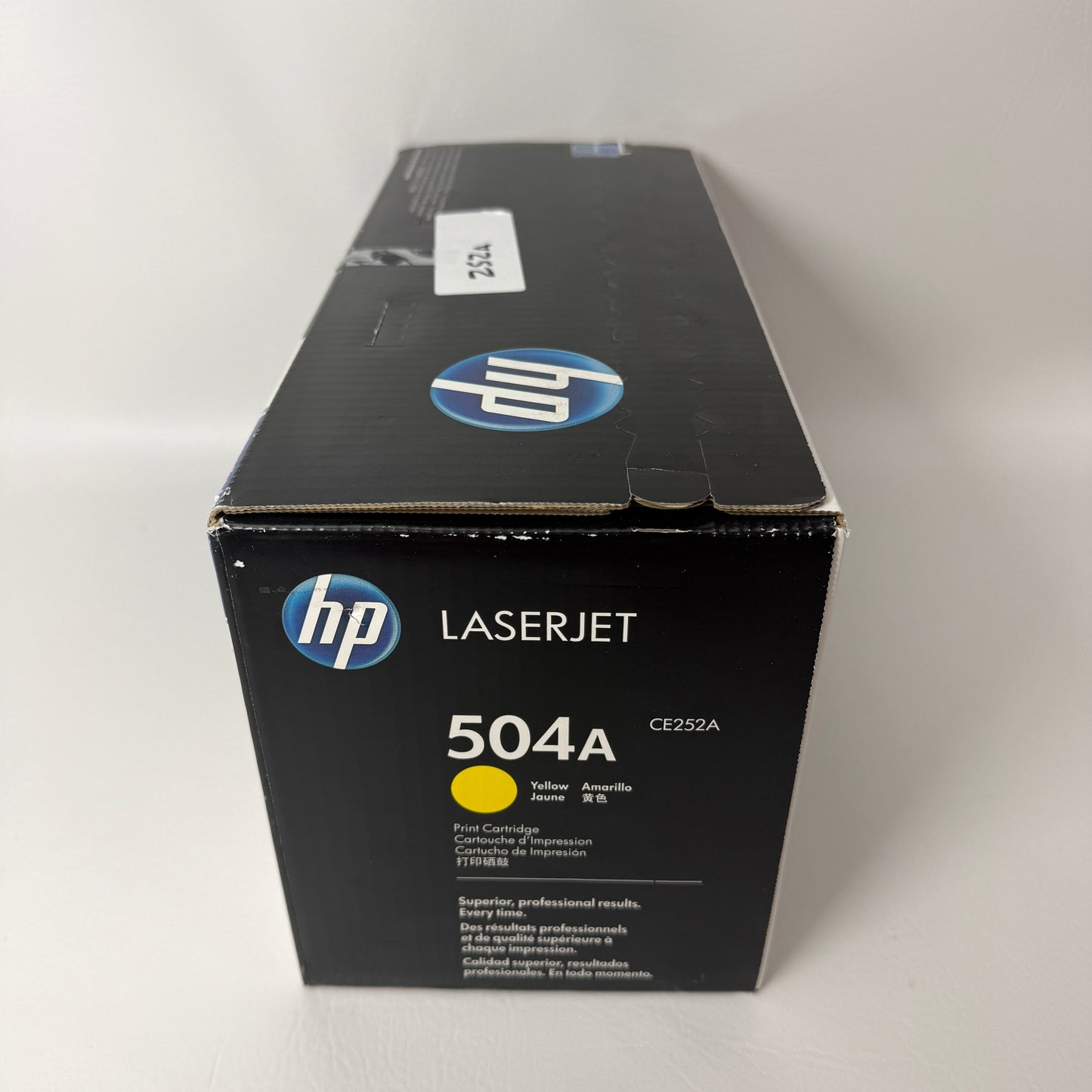 New HP LaserJet 504A Yellow Print Cartridge w/ ColorSphere Toner CE252A