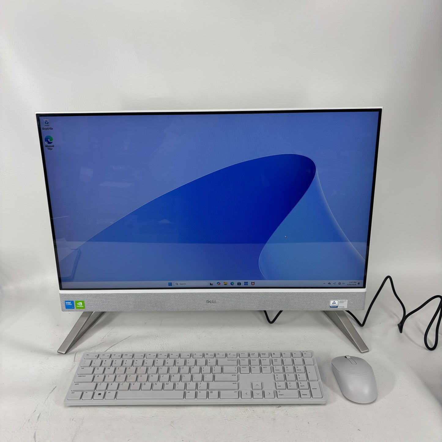 Dell W28C 27" Core 7 150U 1.80GHz 16GB RAM 1TB SSD NVIDIA Geforce MX570 A