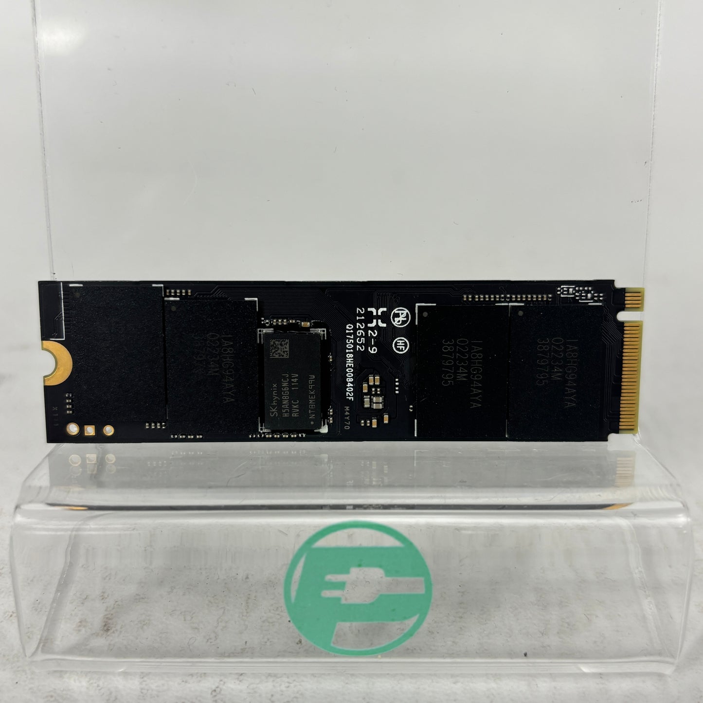 SK Hynix 2280mm Phison E18 4TB M.2 NVMe Gen 4.0 x 4 SSD H5AN8G6NCJ