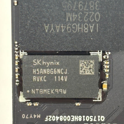 SK Hynix 2280mm Phison E18 4TB M.2 NVMe Gen 4.0 x 4 SSD H5AN8G6NCJ