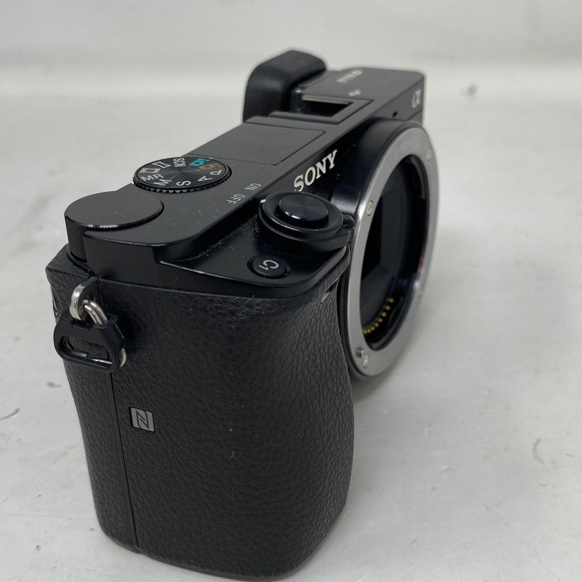 Sony Alpha A6000 24.3MP Mirrorless Interchangeable Lens