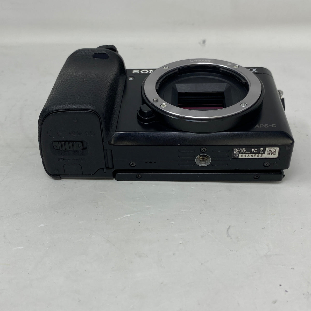 Sony Alpha A6000 24.3MP Mirrorless Interchangeable Lens