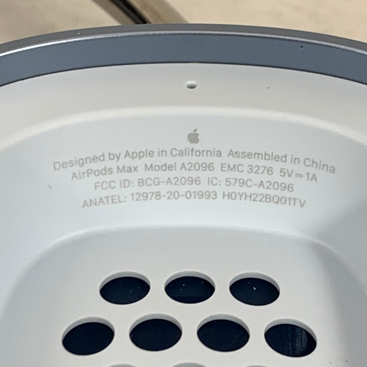 Apple AirPods Max Wireless Over-Ear Headphones Sky Blue A2096