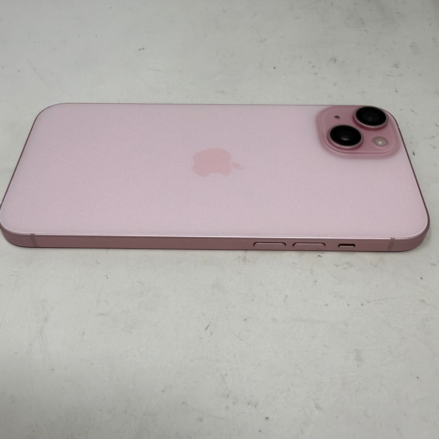 Factory Unlocked Apple iPhone 15 Plus 128GB Pink MTXT3LL/A