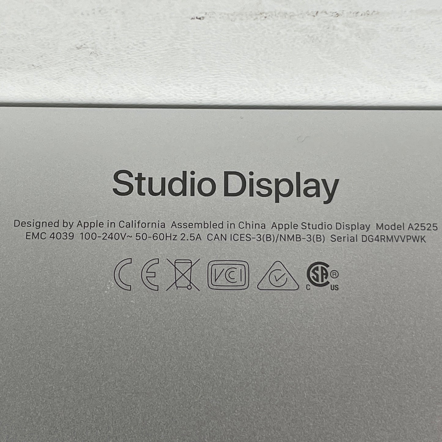 Apple Studio Display 27" A2525 IPS Professional 5K Retina IPS LCD Monitor