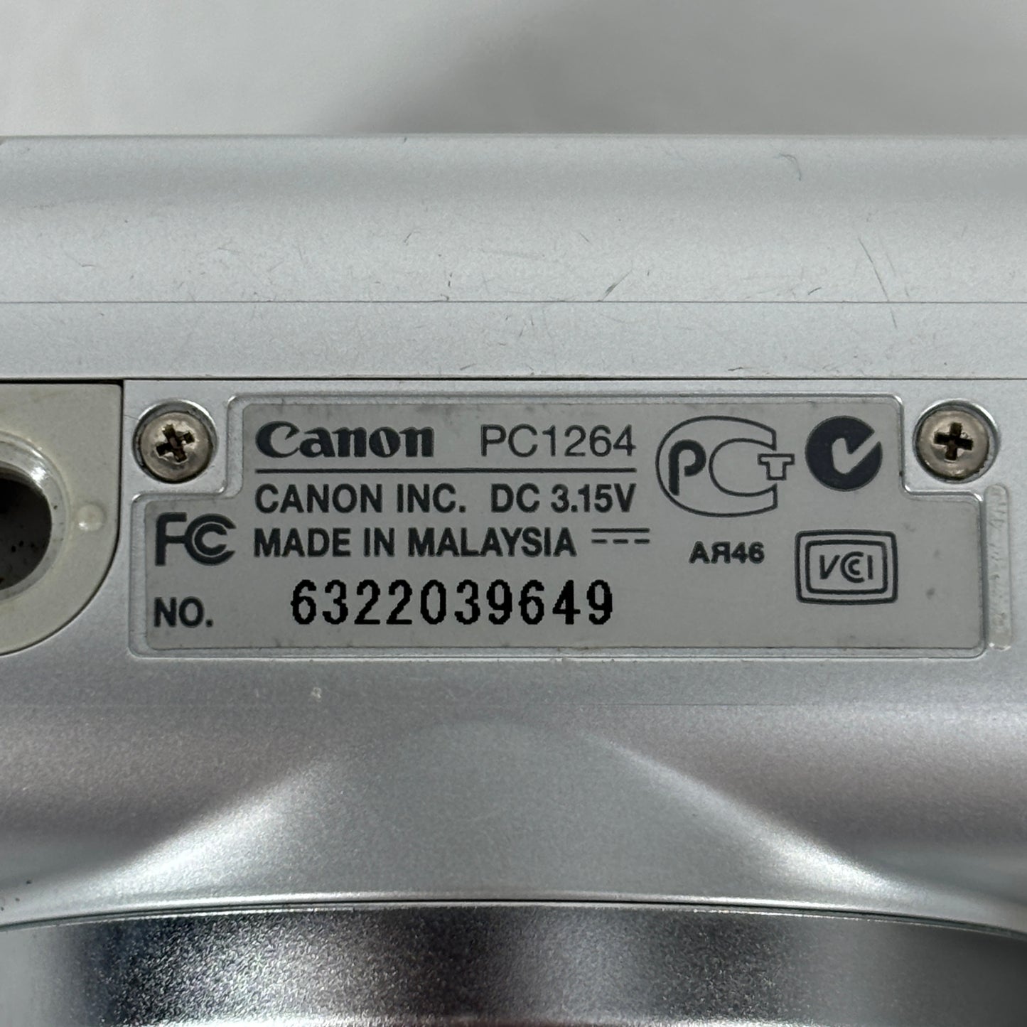 Canon PoweShot A580 AiAF 8.0MP Compact Digital Camera Silver