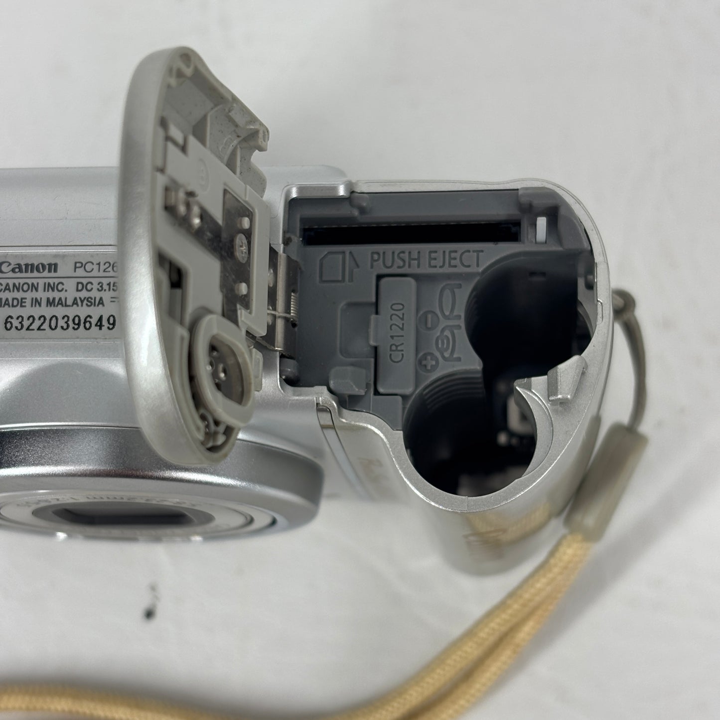Canon PoweShot A580 AiAF 8.0MP Compact Digital Camera Silver