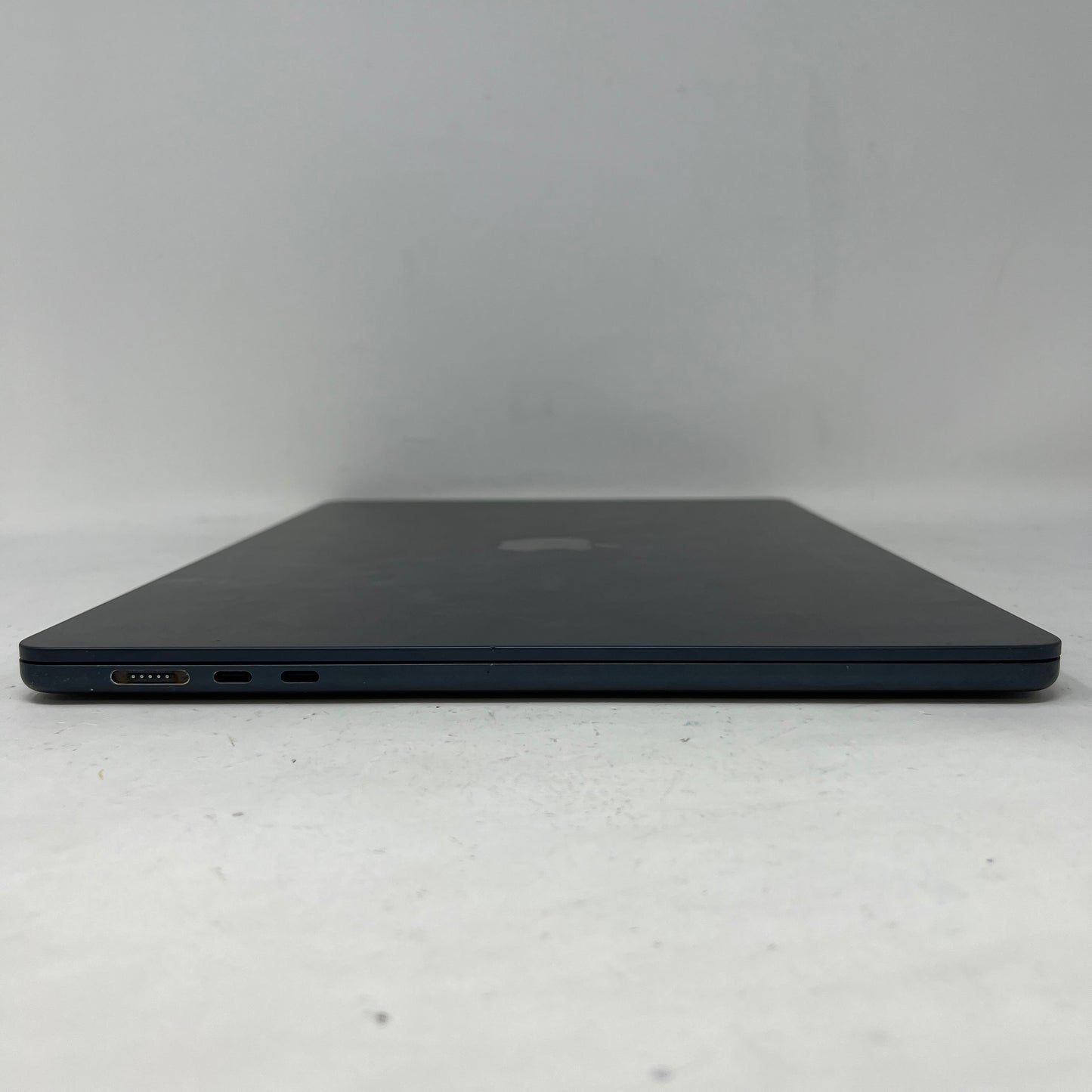 2024 Apple MacBook Air 15" M3 10C GPU 4.0GHz 8GB RAM 256GB SSD MRYU3LL/A