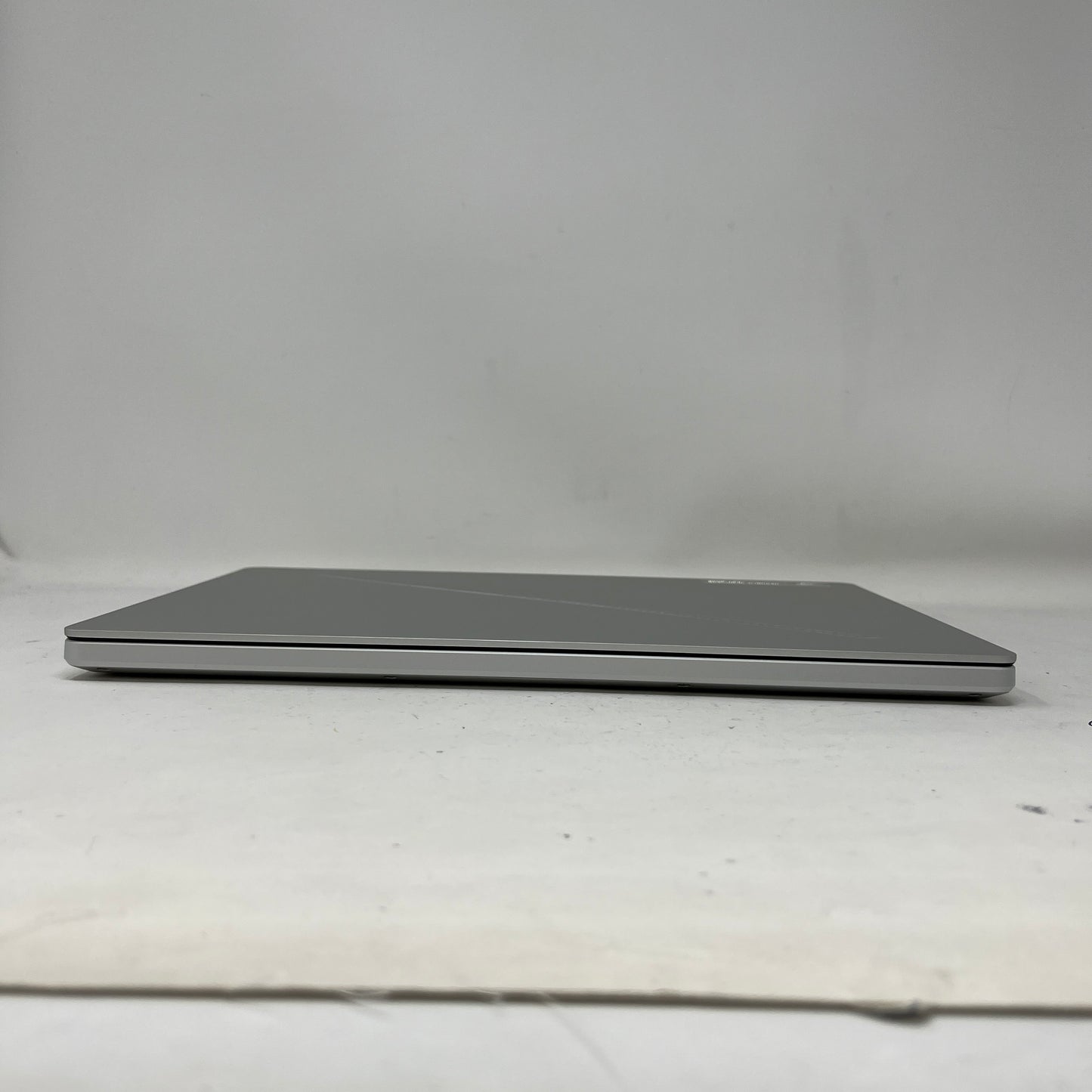 Asus ROG Zephyrus G14 GA403UV 14" Ryzen 9 8945HS 4.0GHz 16GB RAM 1TB SSD 