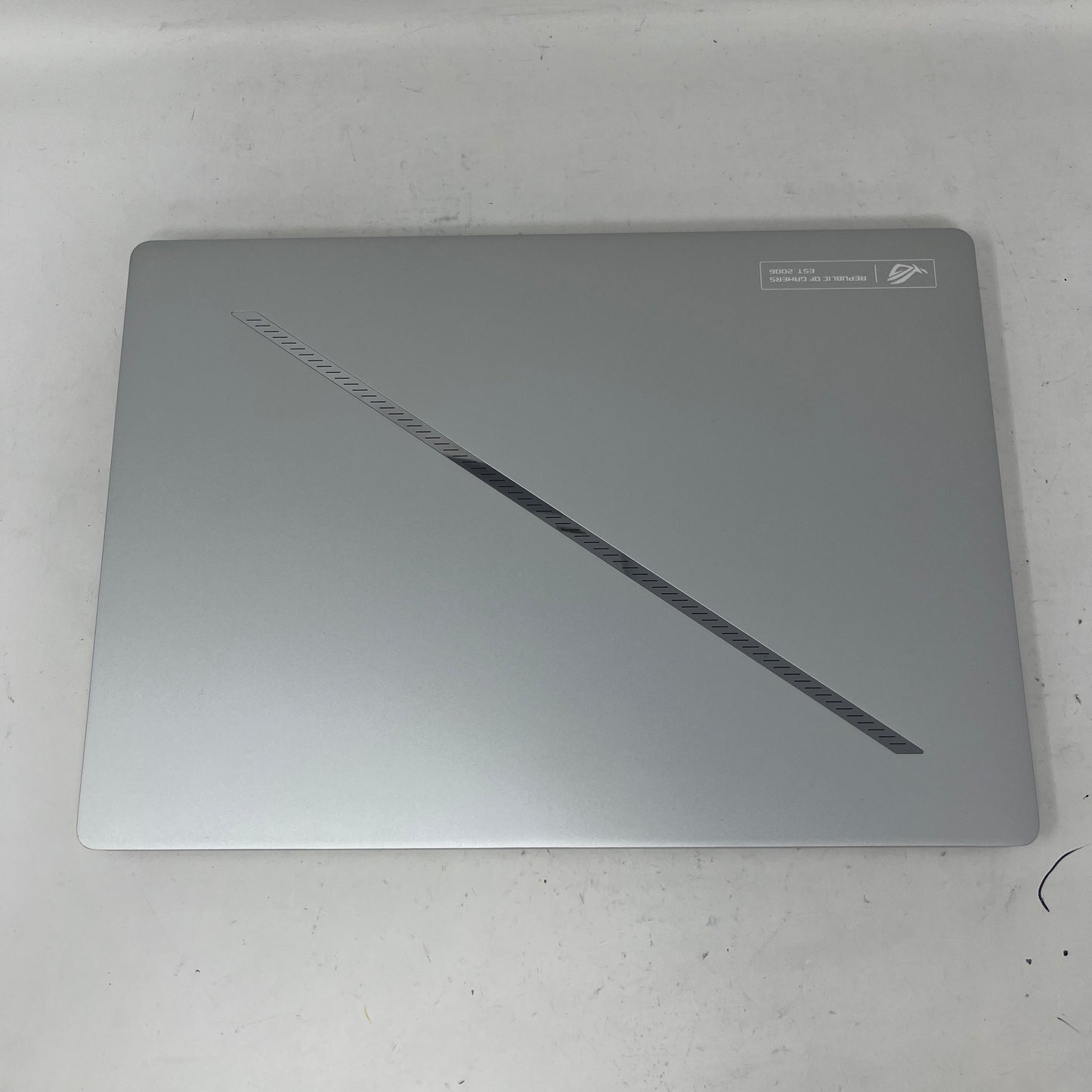 Asus ROG Zephyrus G14 GA403UV 14" Ryzen 9 8945HS 4.0GHz 16GB RAM 1TB SSD 