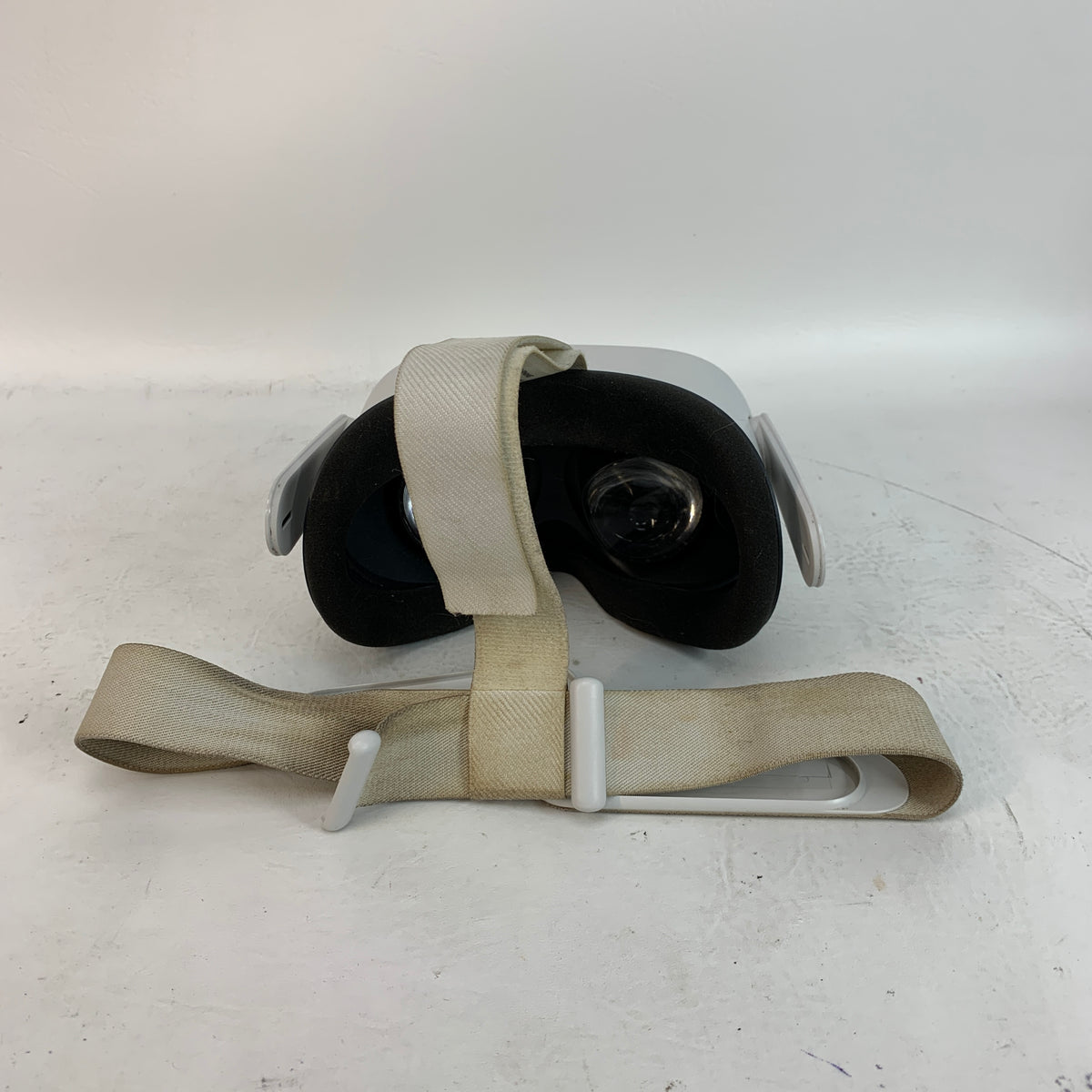 Meta Quest 2 128GB VR Headset KW49CM