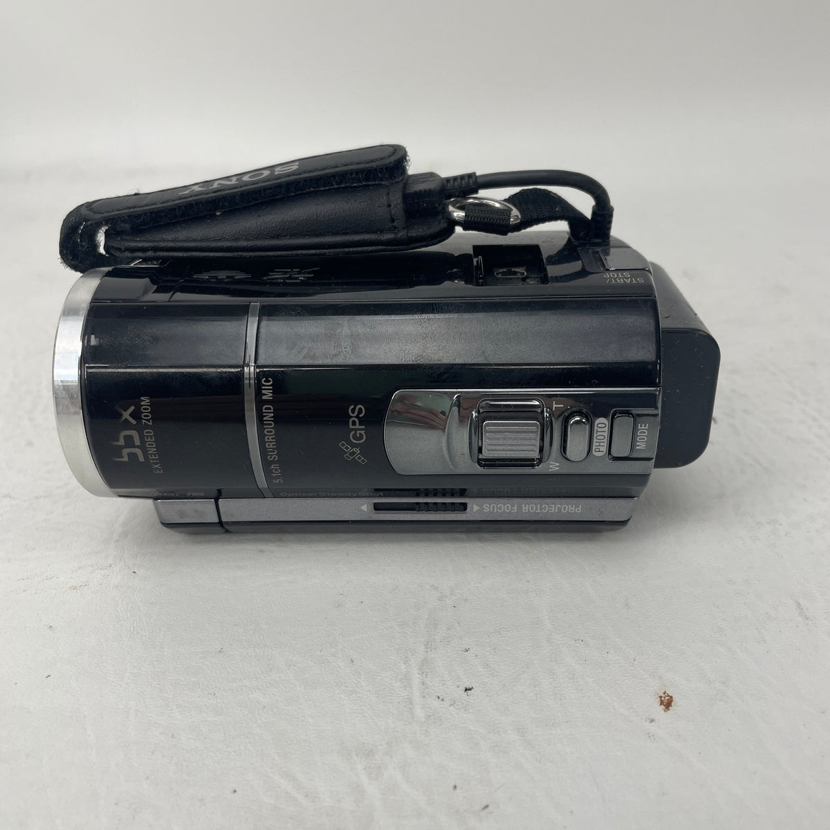 Sony HDR-CX260V High Definition Handycam 8.9 MP Camcorder 30x Optical Zoom
