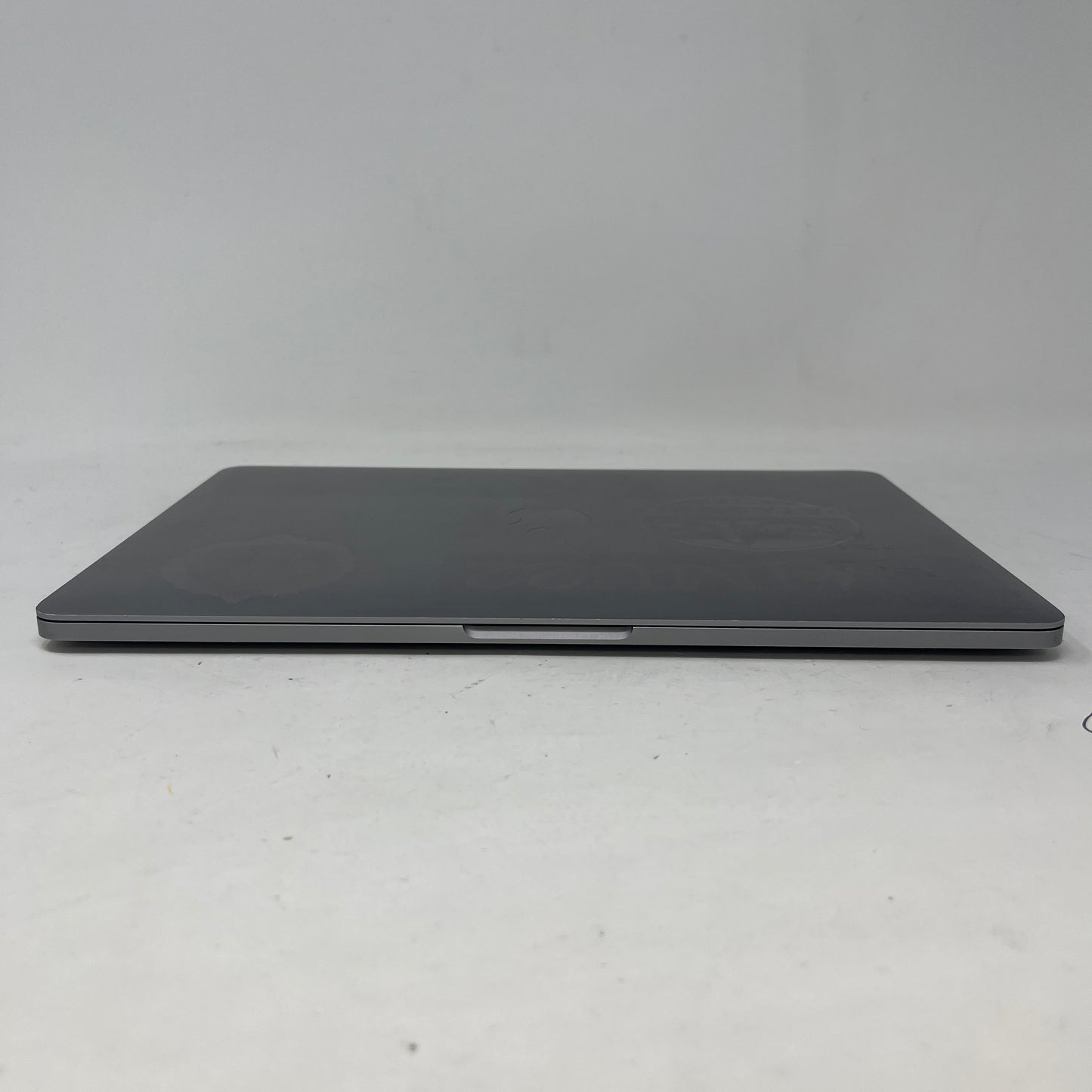 2018 Apple MacBook Pro 13.3" i5 2.3GHz 8GB RAM 250GB SSD Silver A1989