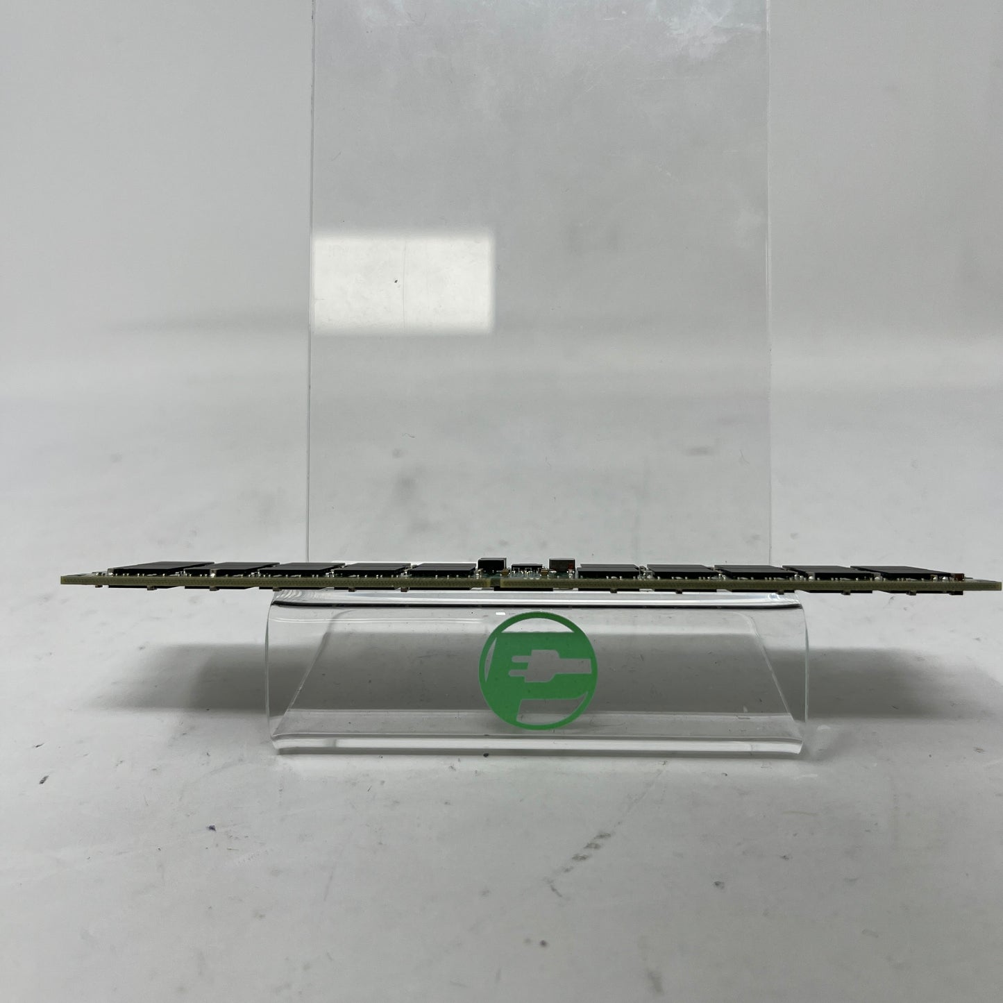 Micron  PC5-4800B-RA0 64GB (1x64GB) RAM DDR5 4800MHz MTC40F2046S1RC48BA1002