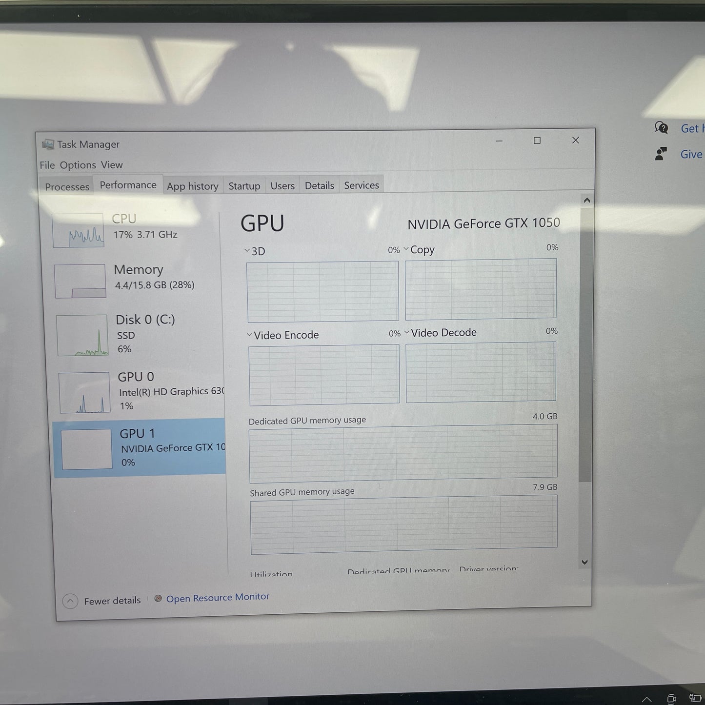 Dell XPS 9560 15.6" i7-7700HQ 2.8GHz 16GB RAM 1TB SSD GeForce GTX 1050
