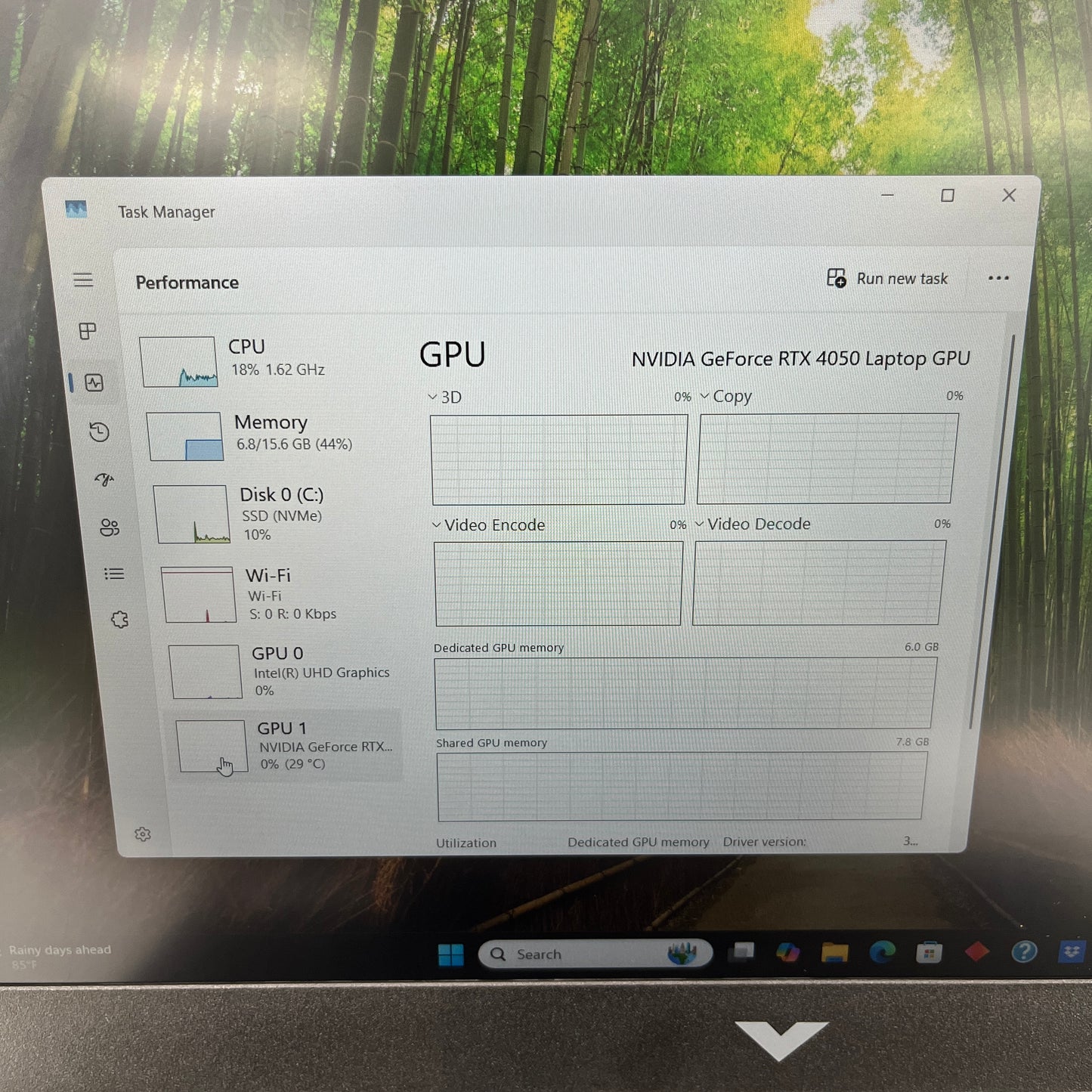 HP Victus J6SSSKAO 15.6" i5-13420H 2.1GHz 16GB RAM 512GB SSD GeForce RTX 4050