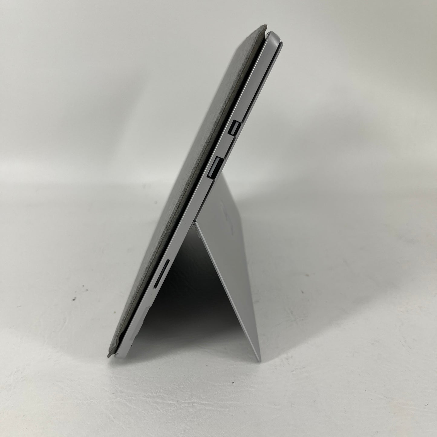 Microsoft Surface Pro 6 AS5LMBG 12.3" i5-8650U 1.6GHz 8GB RAM 128GB SSD