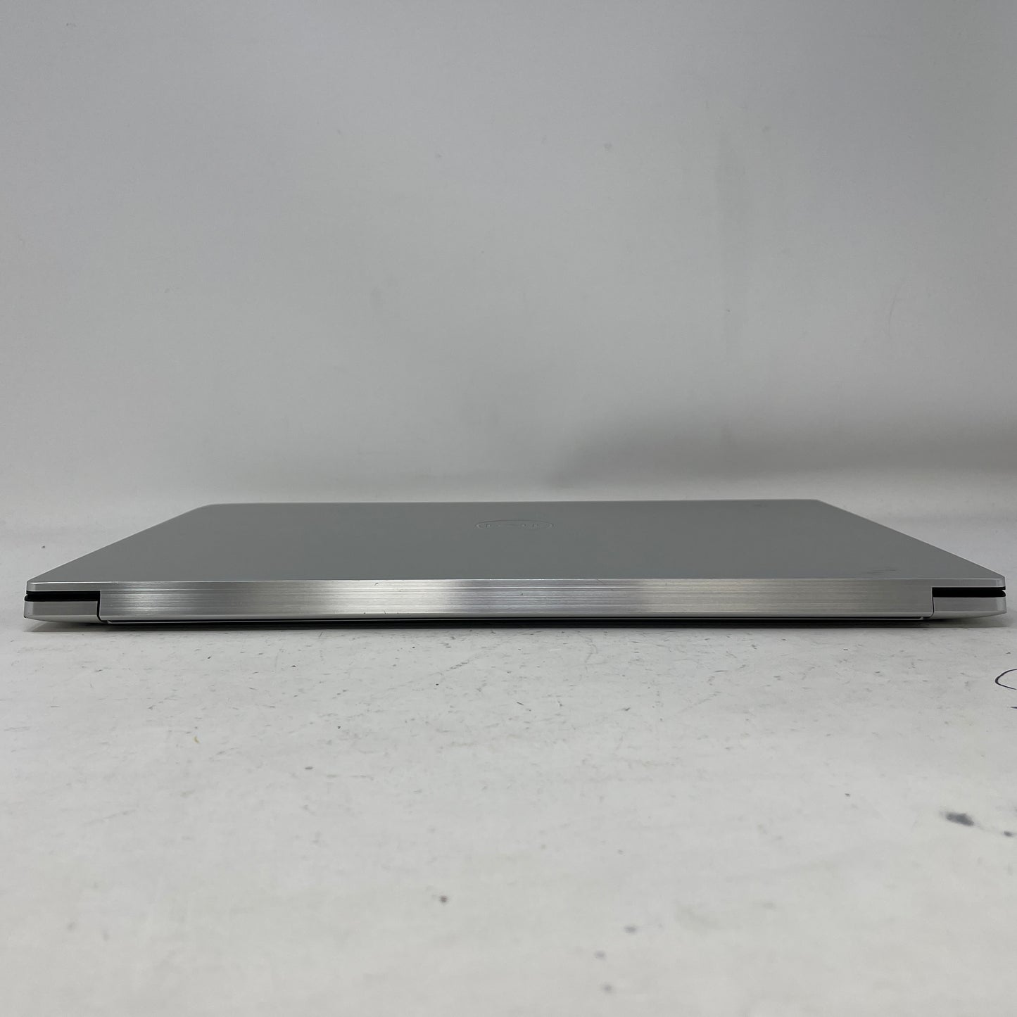 Dell XPS 9510 15.6" i9-11900H 2.5GHz 16GB RAM 1TB SSD GeForce RTX 3050 Ti