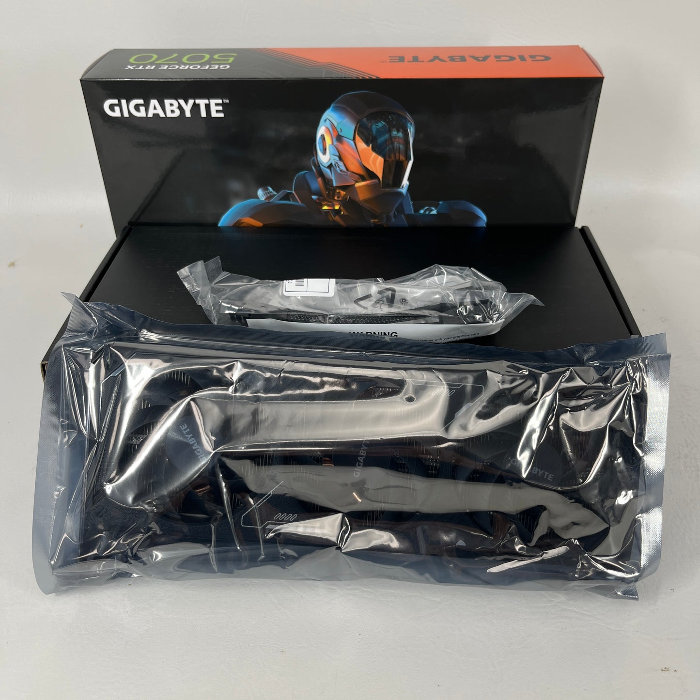 New Gigabyte GeForce RTX 5070 Windforce OC 12GB GDDR7 Graphics Card GV-N5070WF3OC-12GD