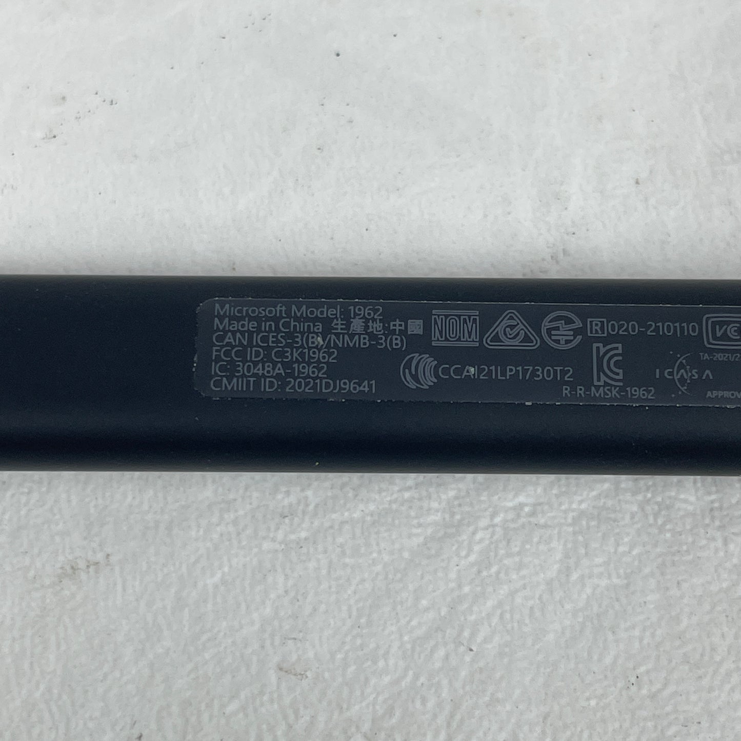 Microsoft Surface Signature Keyboard w/ Slim Pen 2 for Pro X, 8, 9 8X6-00001