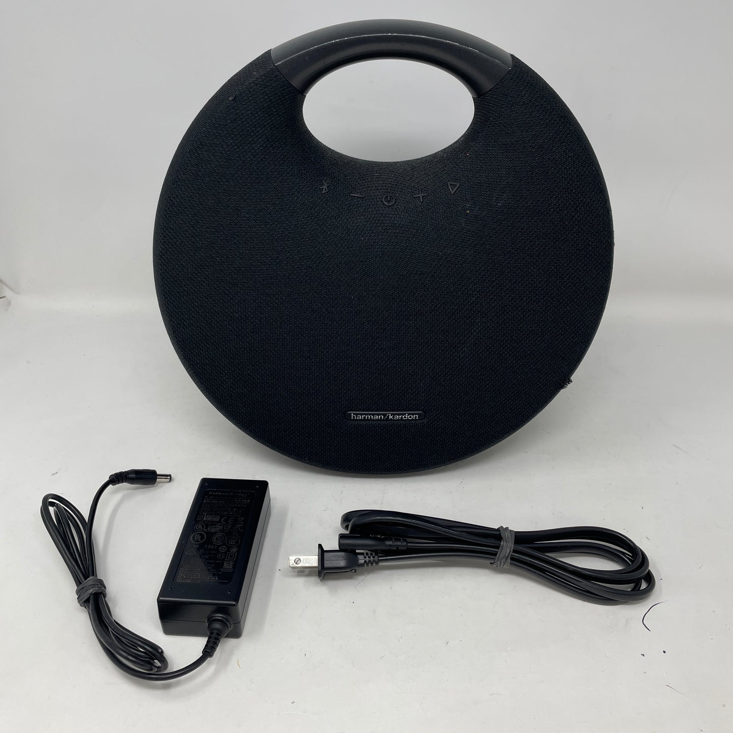 Harmon Kardon Onyx Studio 6 Portable Bluetooth Speaker Black