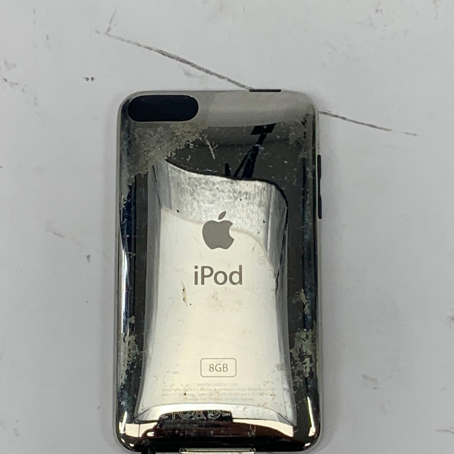 Apple iPod Touch 2nd Gen 8GB Silver A1288