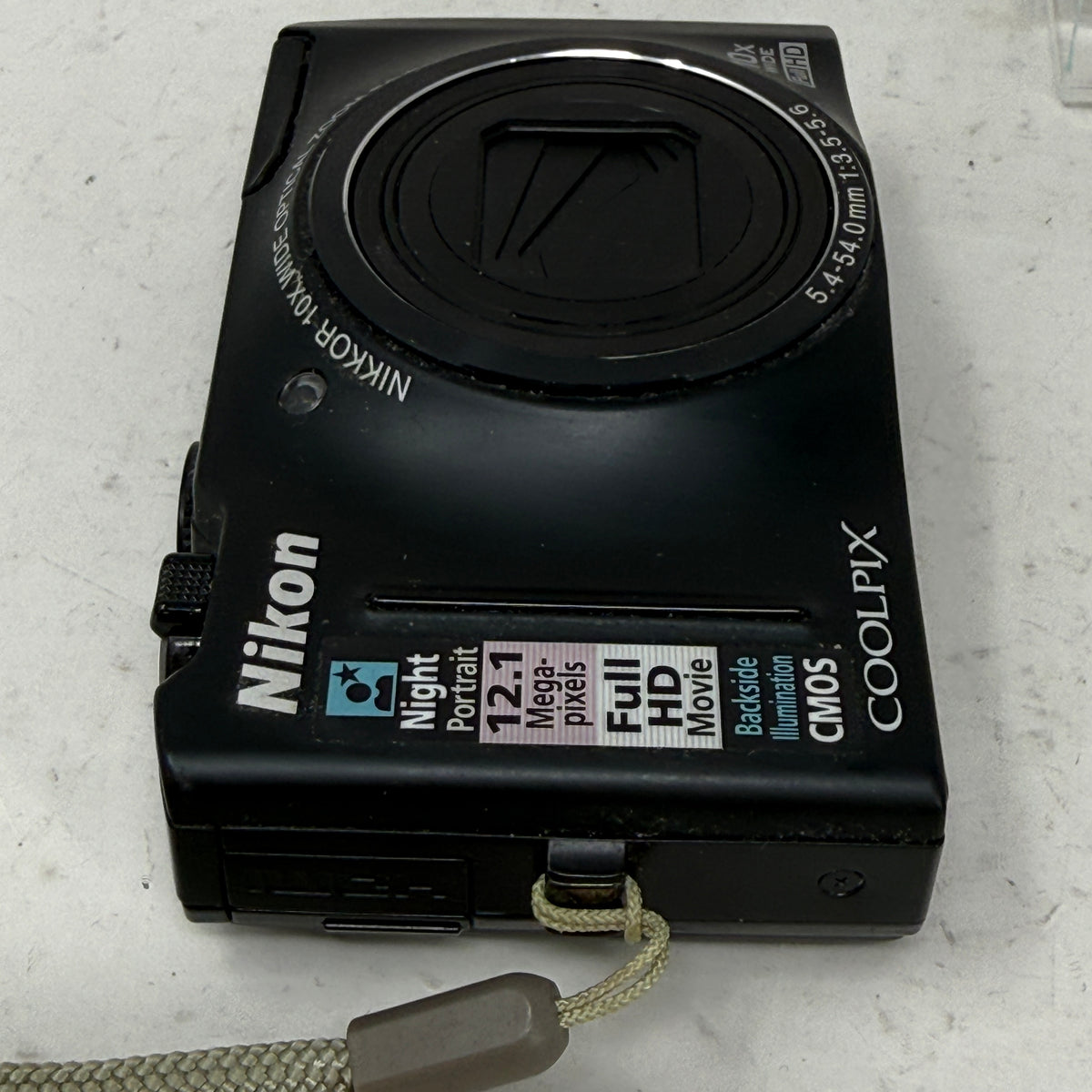 Nikon COOLPIX S8100 12.1MP Digital Camera Black 