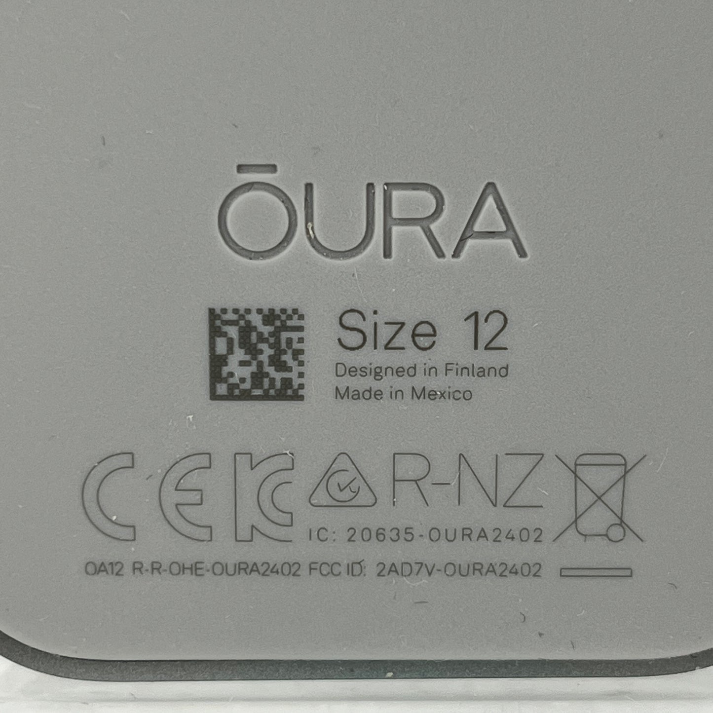Oura Ring 4 Stealth Size 12 Smart Wearable Sleep Fitness & Heart Rate Tracker