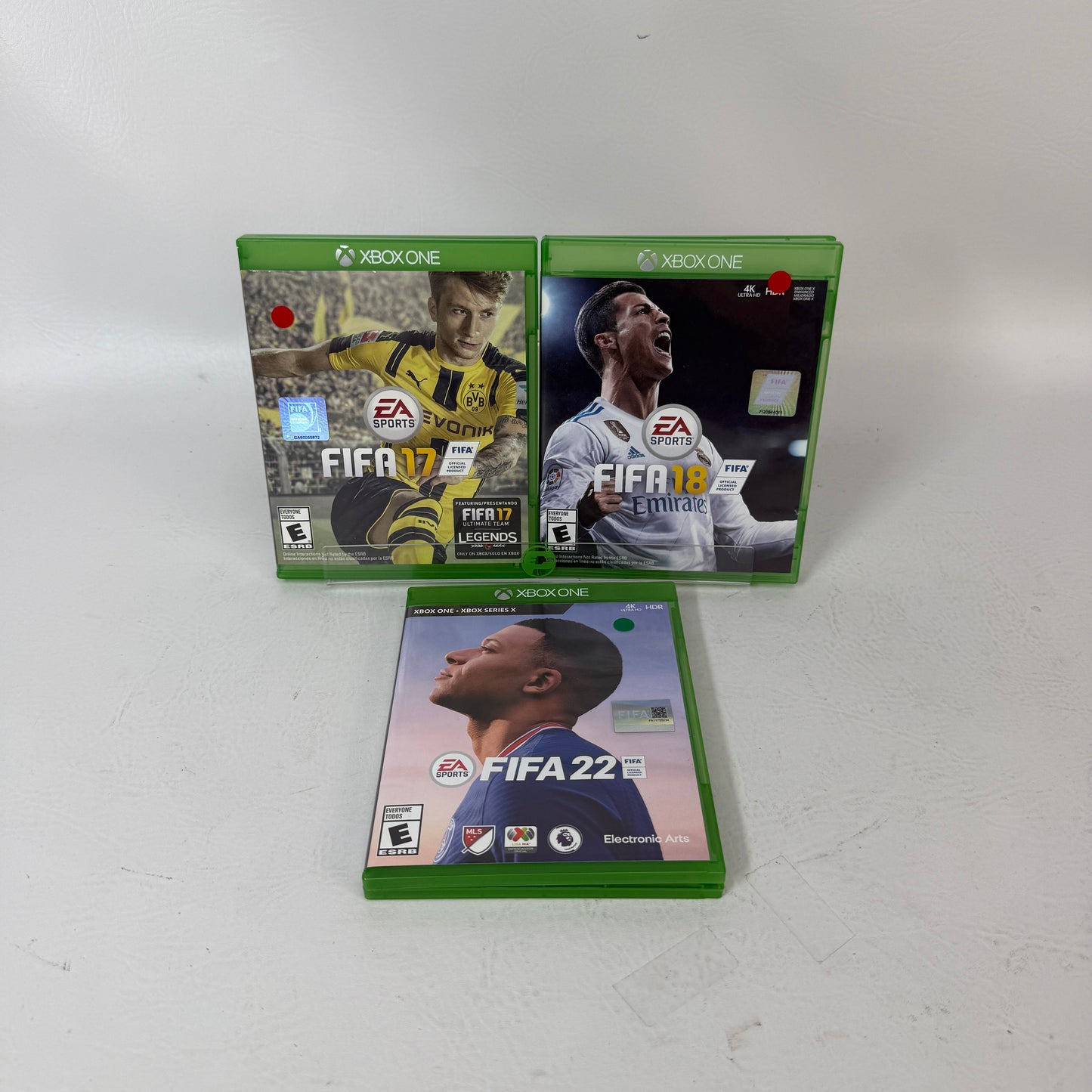 Lot of 3 Microsoft Xbox One Games FIFA 17,FIFA 18,FIFA 22