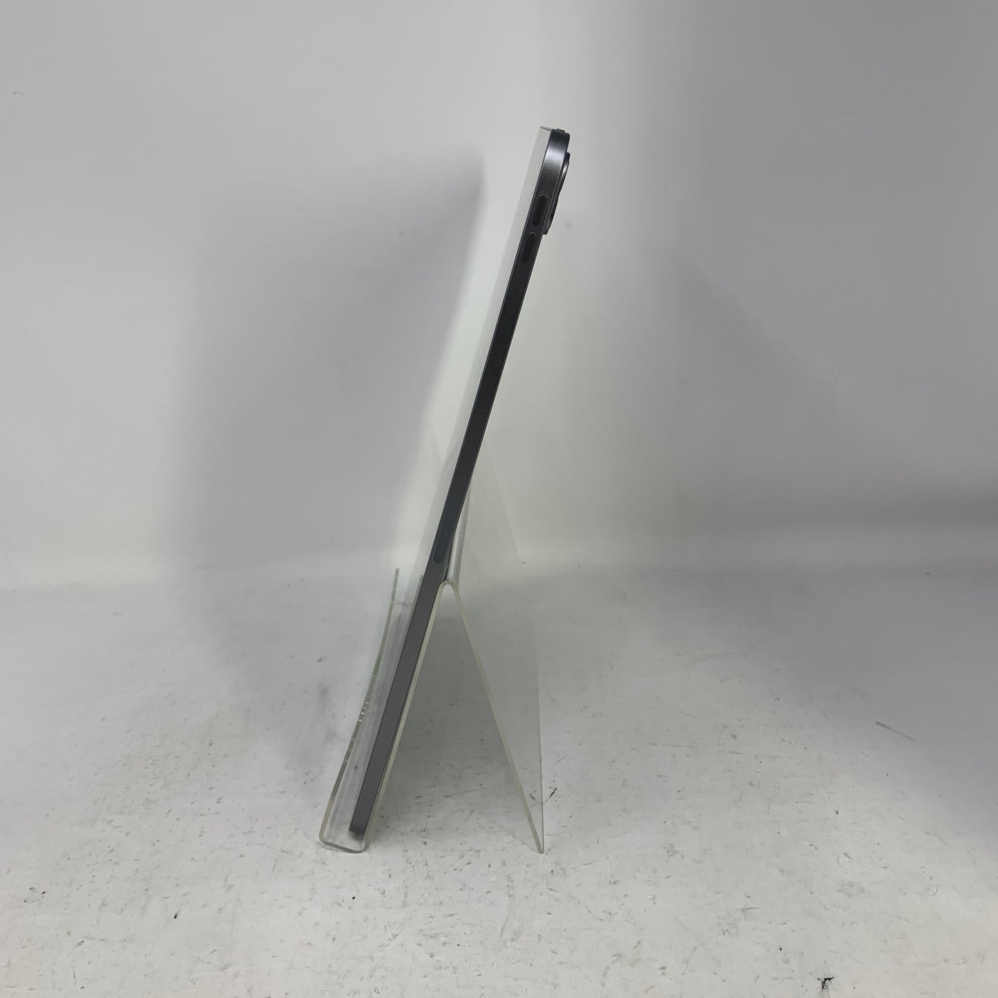 WiFi Only Apple iPad Pro 12.9" 6th Gen 256GB Space Gray MNXR3LL/A