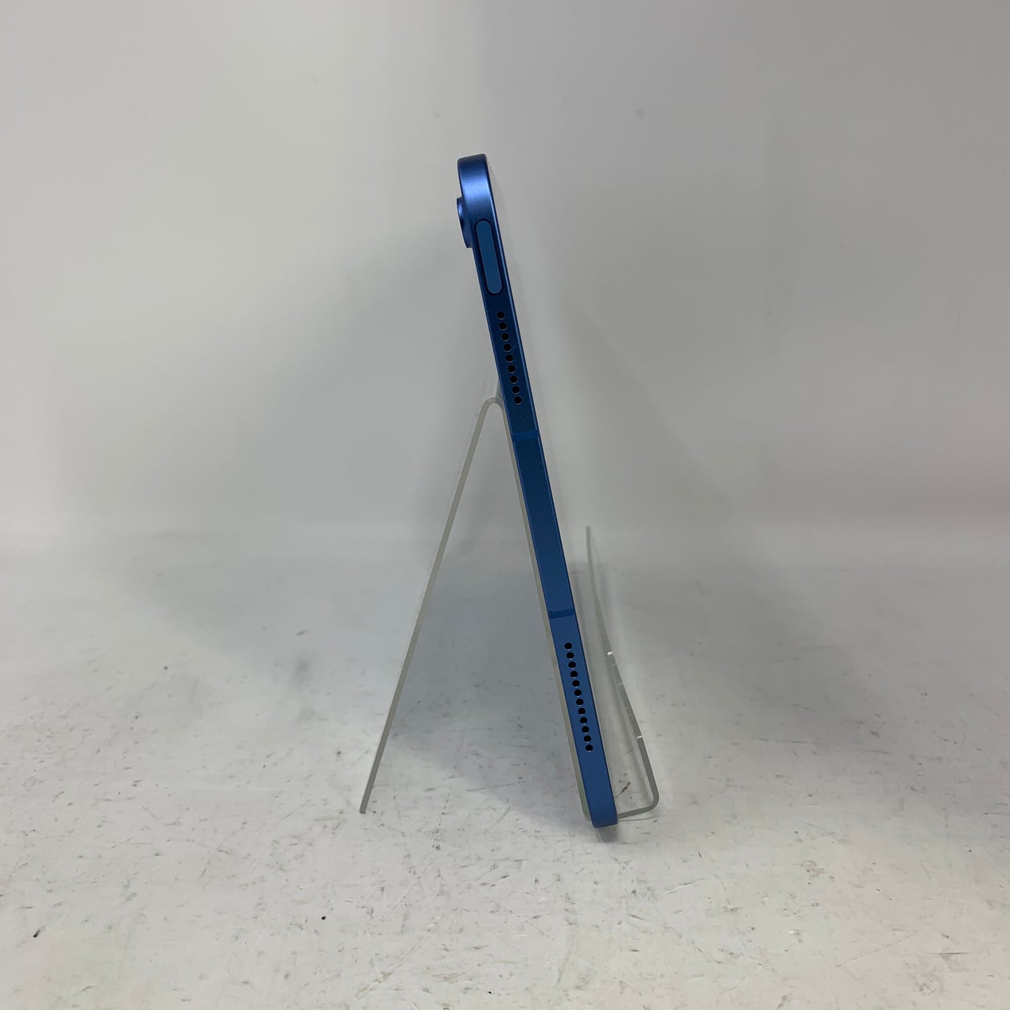 Unlocked Apple iPad 11" (A16) 128GB Blue MD7G4LL/A