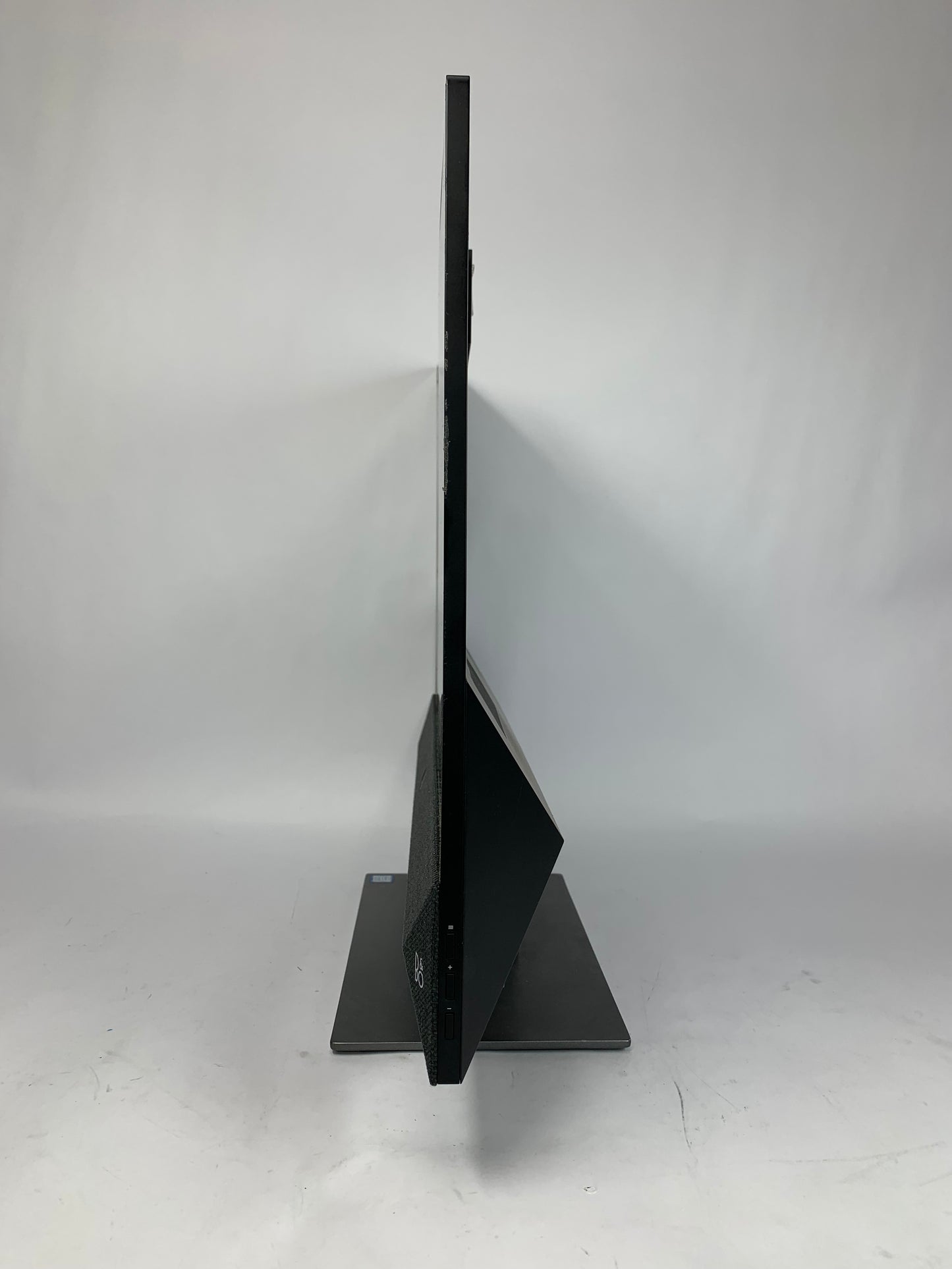 HP 24-XA0032 24" i5-9400T 1.80GHz 512GB 12GB RAM