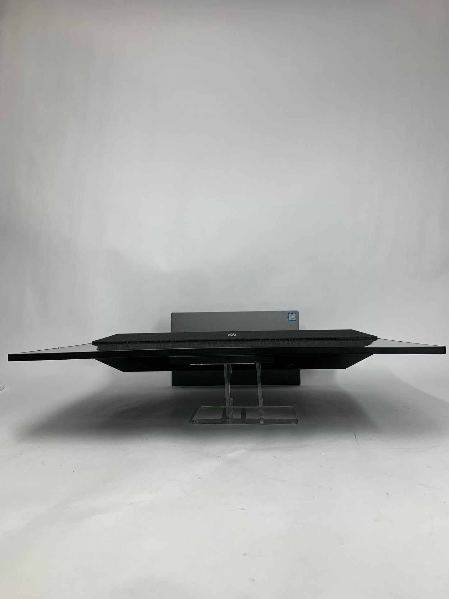 HP 24-XA0032 24" i5-9400T 1.80GHz 512GB 12GB RAM