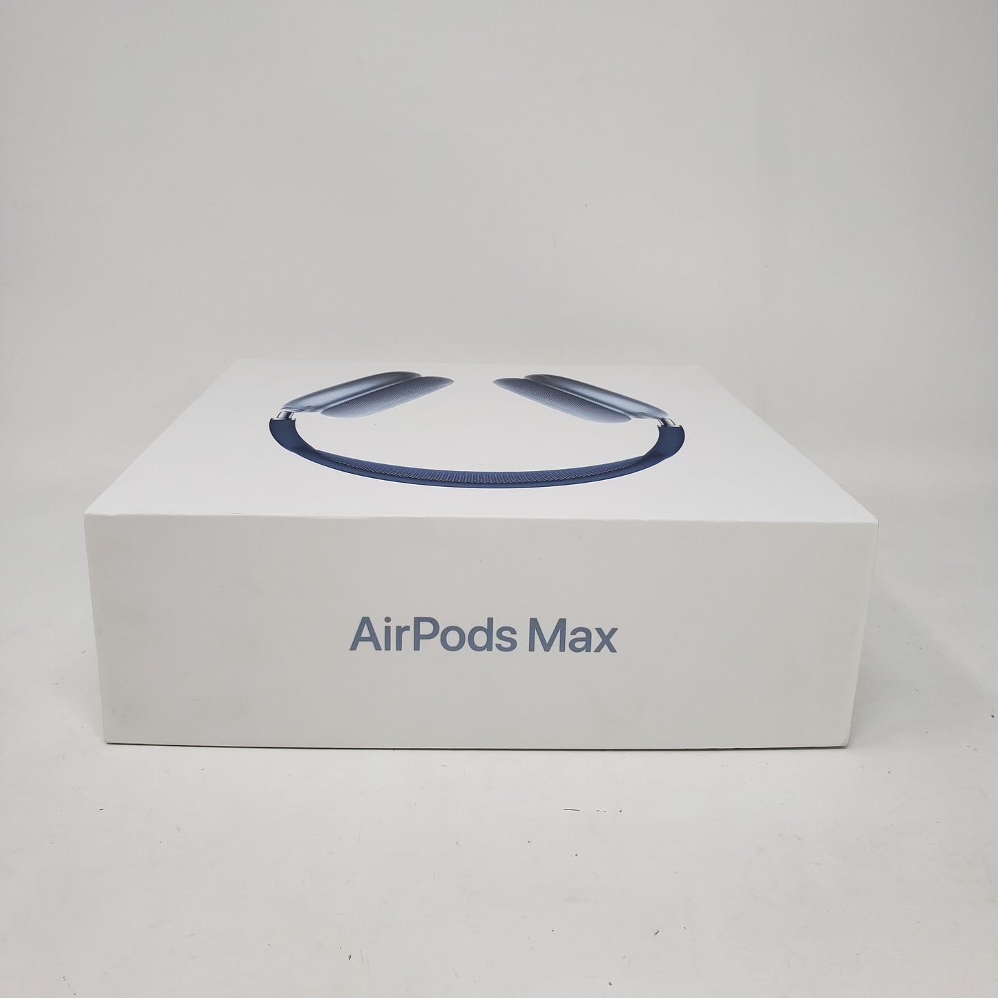Apple AirPods Max Wireless Over-Ear Headphones Sky Blue MGYL3AM/A