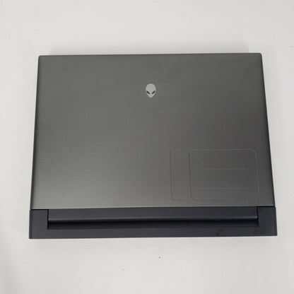 Alienware m18 R1 18" i7-13700HX 2.1GHz 16GB RAM 1TB SSD GeForce RTX 4060