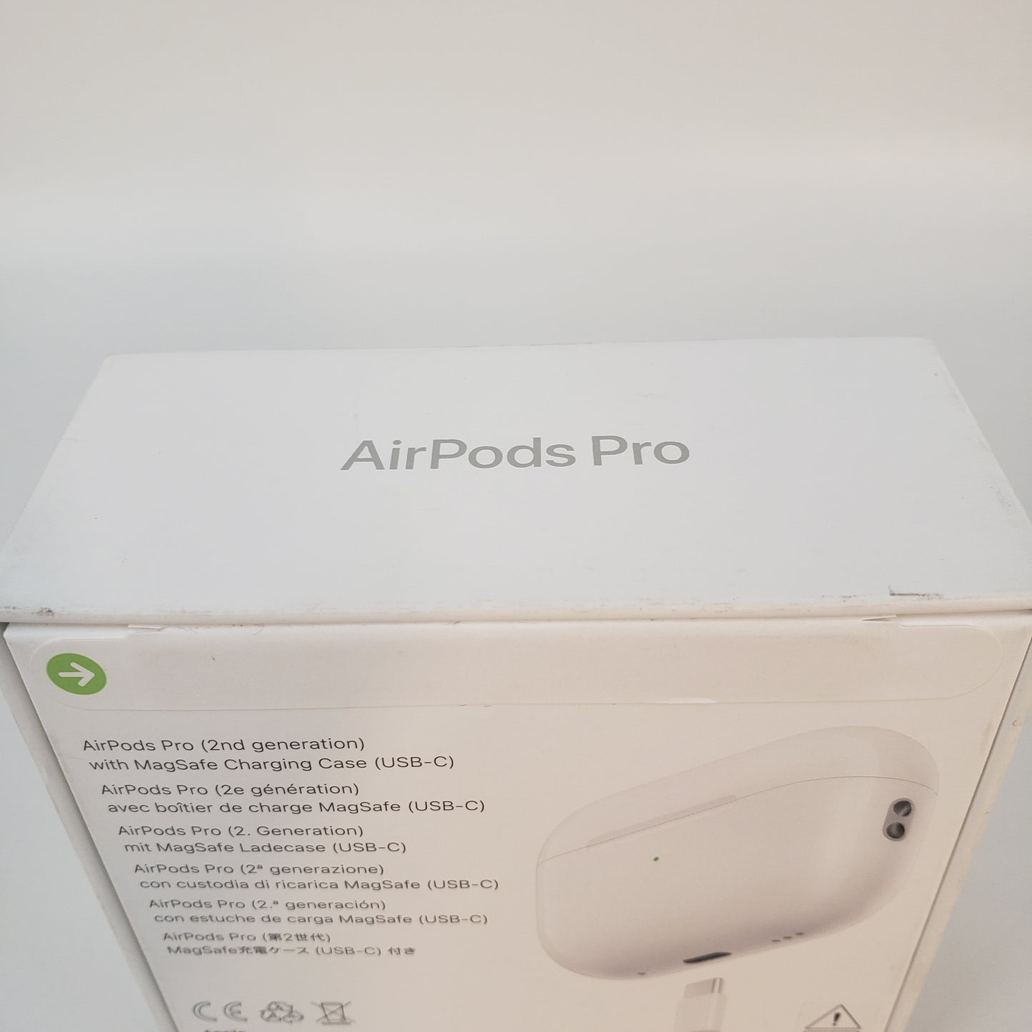 New Apple AirPods 2nd Gen with Charging Case A2031 A2032 A1602 MTJV3LL/A