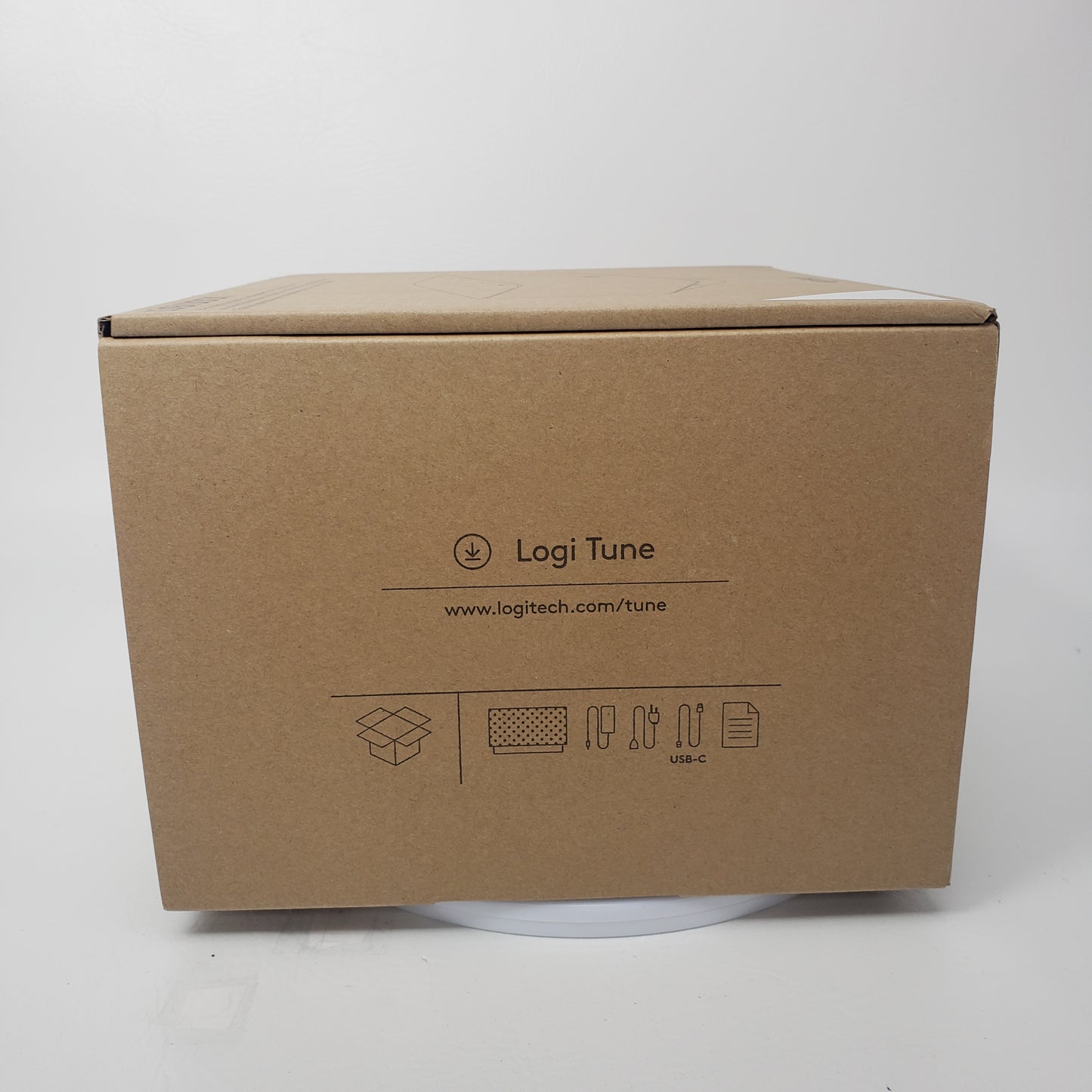 New Logitech Logi Dock All-in-one Docking Station A00161